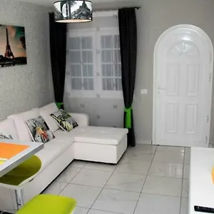  Holiday home Albatros